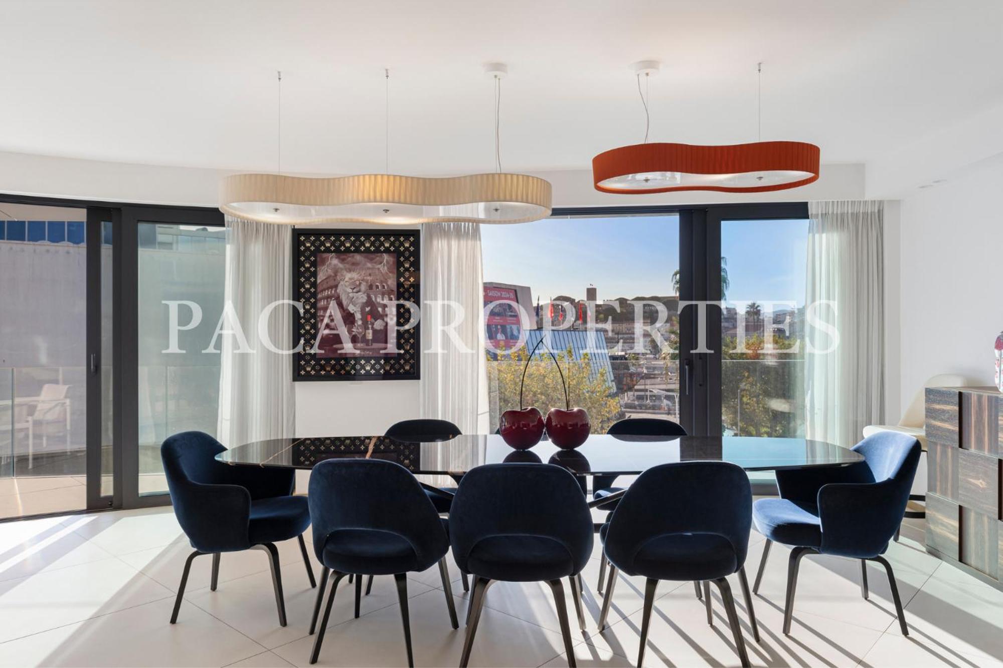 Paca -401- 5 Luxe * Cannes